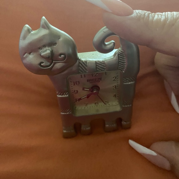 Cat standing clock Breeze collection - Picture 13 of 13